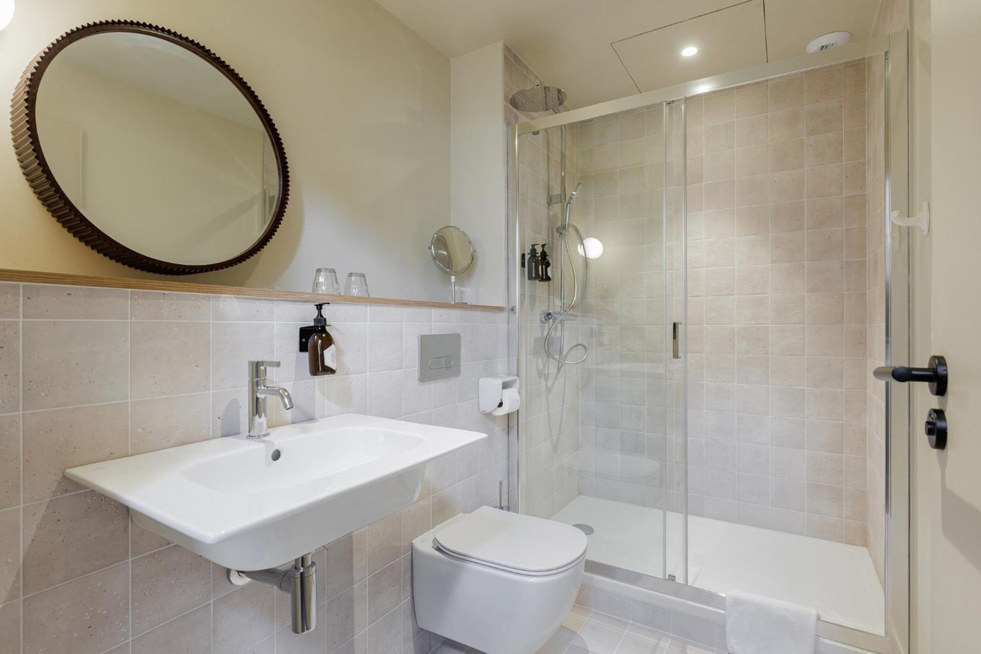 Hotel Des Sept - Entree Autonome, Reception En Ligne - Encore Mieux Orleans Bagian luar foto