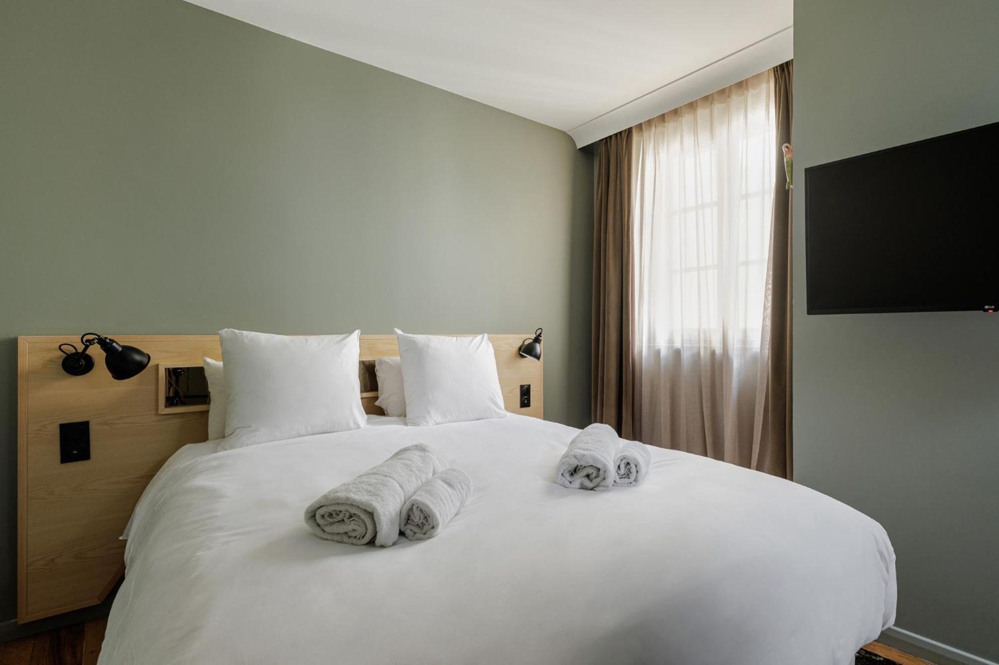 Hotel Des Sept - Entree Autonome, Reception En Ligne - Encore Mieux Orleans Bagian luar foto
