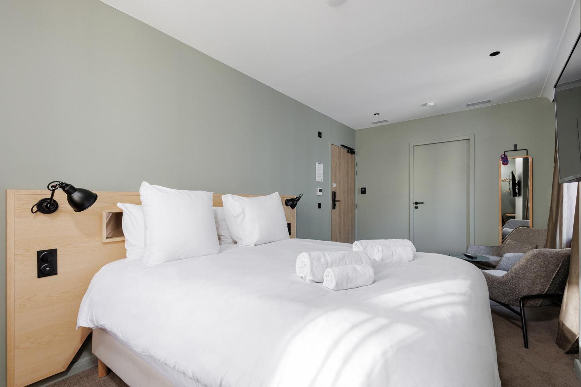 Hotel Des Sept - Entree Autonome, Reception En Ligne - Encore Mieux Orleans Bagian luar foto