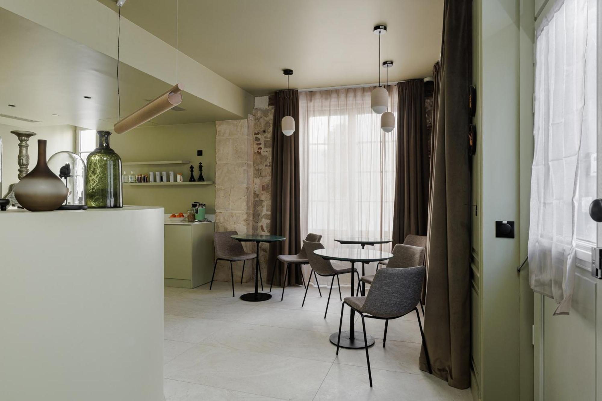 Hotel Des Sept - Entree Autonome, Reception En Ligne - Encore Mieux Orleans Bagian luar foto